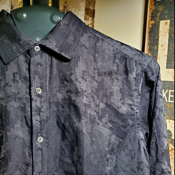 bugatchi mens shirts
